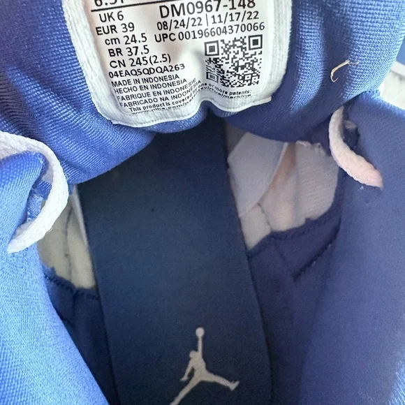 Jordan 3 Retro Wizards - Picture 5 of 5